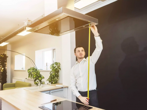 6 Benefits of Hiring a Rope Access Building Cleaning Service