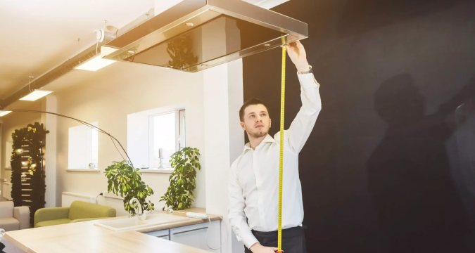 6 Benefits of Hiring a Rope Access Building Cleaning Service